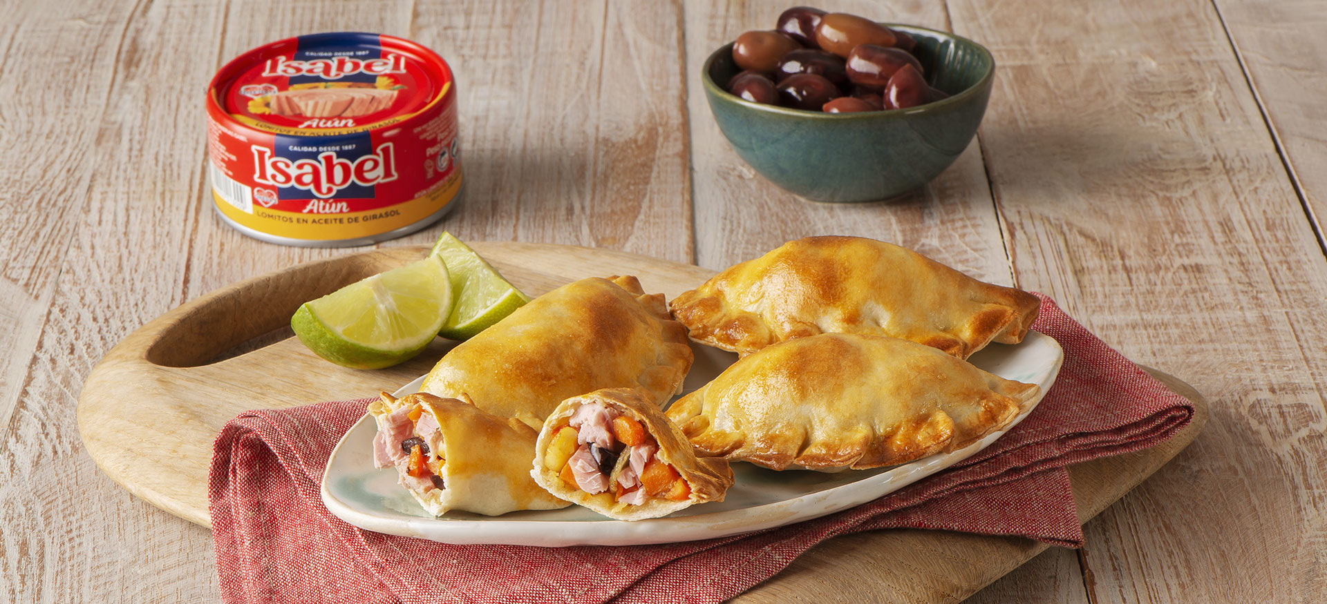 Empanadas with tuna and olives1